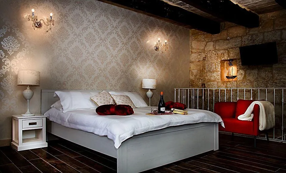 Luciano Valletta Studio - Self Catering 0*,  Malta